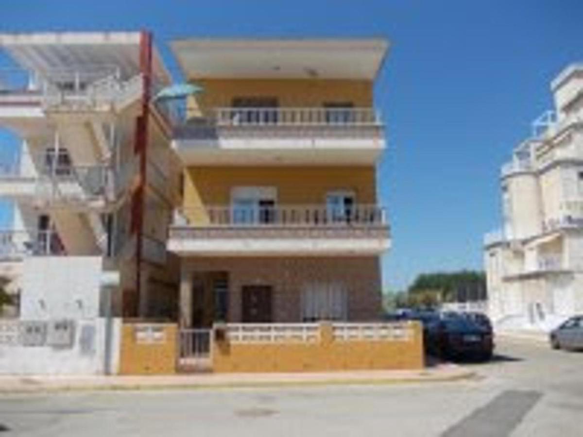 Piles - Apartment - Sleeps 7 - Parking - Seafront Экстерьер фото